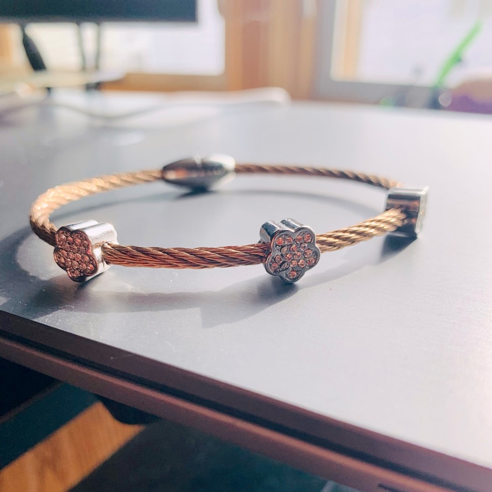 Brand New! Charriol inspired Rose gold colored and CZ wire bangle bracelet